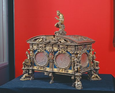 सेबेस्टियानो सेबरी (fl.1548-61) और जियोवन्नी बर्नार्डो द्वारा फर्ननीज चेस्ट, 1548 में सिलोन बोलोग्नीज़ (रजत और लापीस लज़ुली) से द्वारा इतालवी स्कूल