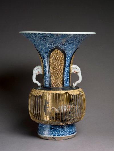 बर्डकेज फूलदान, c.1720 (मिश्रित मीडिया) द्वारा जापानी स्कूल