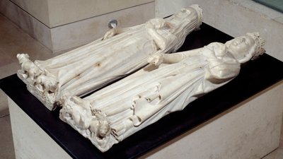 चार्ल्स चतुर्थ बेल (1293-1328) और जीन डी'एवरेक्स की आंत का मकबरा जीन डे लीज (14वीं शताब्दी) द्वारा महसूस किया गया। 1371-1372. मौबुइसन के अभय से। पेरिस, लौवर संग्रहालय द्वारा जीन डे लीज