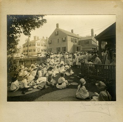 नान्टाकेट द्वीप, मास, c.1905-15 (जिलेटिन सिल्वर फोटो) द्वारा जेसी टार्बो बील्स