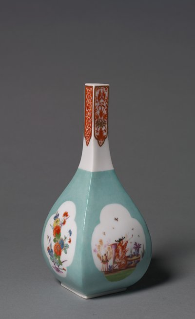 साकी बोतल, निर्माता Meissen चीनी मिट्टी के बरतन कारखाने, जर्मनी, c.1730 द्वारा जोहान ग्रेगर हेरोल्ड