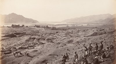 लालपुरा के ऊपर नदी घाटी बसौले की ओर देख रही है, c.1878 (फोटो) द्वारा जोहान हल्समैन