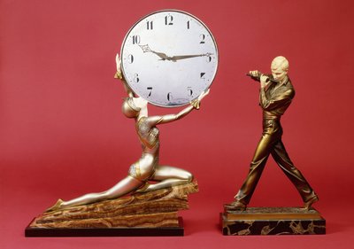 घड़ी के साथ घुटना टेकने वाली लड़की, और एक बांसुरी वादक (कांस्य, हाथी दांत, धातु, संगमरमर) द्वारा जोहान फिलिप फर्डिनेंड प्रीस