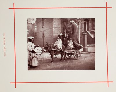 नवंबर पुतले, 1877। द्वारा जॉन थॉमसन