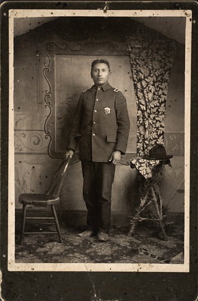 जॉन हिंशाका, चेरी क्रीक, दक्षिण डकोटा, 1890 (एल्बम प्रिंट) द्वारा जॉनसन ब्रदर्स