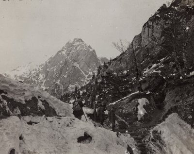 एल्बम "मेरा विश्व युद्ध - दक्षिण-पश्चिम मोर्चे की यादें (कैरिंथिया, इटली, दक्षिण टायरॉल) (मेरा विश्व युद्ध - कारिंथिया, इटली में दक्षिण-पश्चिमी मोर्चे की यादें, ट्रेंटिनो-ऑल्टो अडिगे) 31/03 / 1915-12 / ११/१९१८ - जोसेफ ज़ोहल्स विएना ": रॉस्कोफ़ेल  द्वारा जोसेफ़ ज़ोहल्स