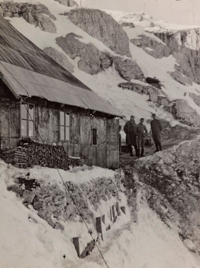 एल्बम "मेरा विश्व युद्ध - दक्षिण-पश्चिम मोर्चे की यादें (कैरिंथिया, इटली, दक्षिण टायरॉल) (मेरा विश्व युद्ध - कारिंथिया, इटली में दक्षिण-पश्चिमी मोर्चे की यादें, ट्रेंटिनो-ऑल्टो अडिगे) 31/03 / 1915-12 / ११ / १९१८ - जोसेफ ज़ोहलेस वियना ": सैन्य बैर द्वारा जोसेफ़ ज़ोहल्स