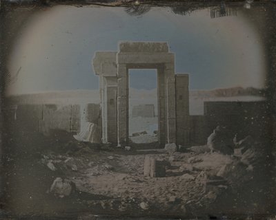 होरस का मंदिर, एडफू, 1842-44। द्वारा जोसेफ फिलिबर्ट जिरॉल्ट डी प्रांगेय