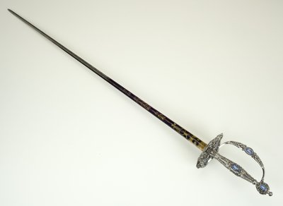 स्मॉलवर्ड, c.1790 (मुखर, जला हुआ, धुँधला और लोहे और जैस्पर वेयर के साथ सोने का पानी चढ़ा हुआ स्टील) द्वारा जोशिया वेजवुड