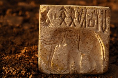  द्वारा केनेथ गैरेट