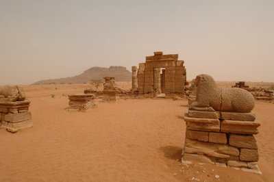 द्वारा केनेथ गैरेट