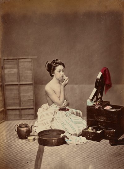 जापानी टॉयलेट, c.1880 द्वारा Kusakabe Kimbei