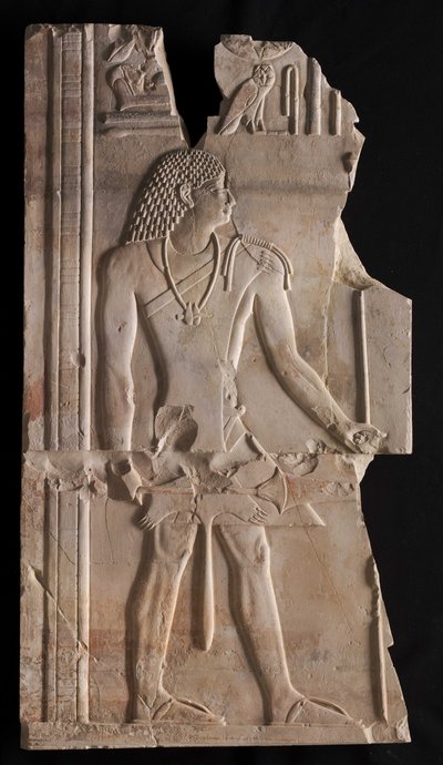 स्टाफ और राजदंड के साथ पुजारी के रूप में मेंटुमेत, c.667-647 ईसा पूर्व द्वारा देर से मिस्र