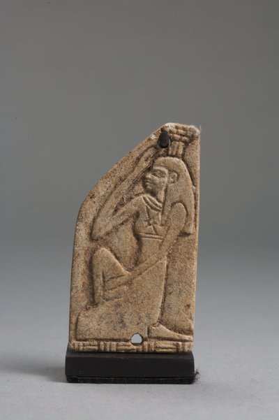 नेफ्थिस (फ़ैन्स) की पट्टिका (325655, 325657 और 325658 भी देखें) द्वारा Late Period Egyptian