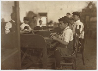 डी पेड्रो कैसलास सिगार फैक्ट्री, ताम्पा, फ्लोरिडा, 1909 में बाल प्रशिक्षु द्वारा लेविस विक्स हाइन