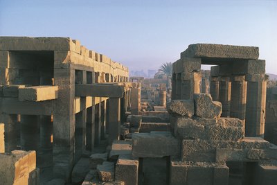 मिस्र - प्राचीन थेब्स (यूनेस्को विश्व विरासत सूची) द्वारा अज्ञात अज्ञात