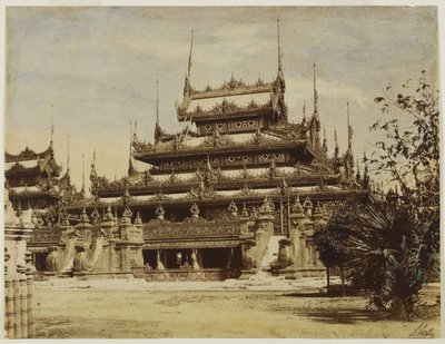 आमेरपुरा: महा-टू-लो-बाउंगियन कियॉन्ग, 1855 (वॉटरकलर में लच्छेदार कागज नकारात्मक रंग से एल्बम प्रिंट) द्वारा लिनिअस ट्राइप