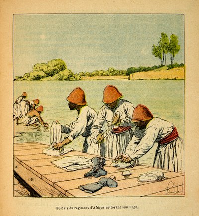 मेडागास्कर में युद्ध- 1885-1895 के फ्रांसीसी अभियानों का उपाख्यानात्मक इतिहास हेनरी गैली डिट गैलिचेट (1854-1922) द्वारा, लुई बॉम्बल्ड (1862-1927) द्वारा सचित्र: अफ्रीकी रेजिमेंट के सैनिक एक नदी के तट पर अपने कपड़े धोने की सफाई करते हैं मेडागास्क में द्वारा लुई चार्ल्स ने बमबारी की