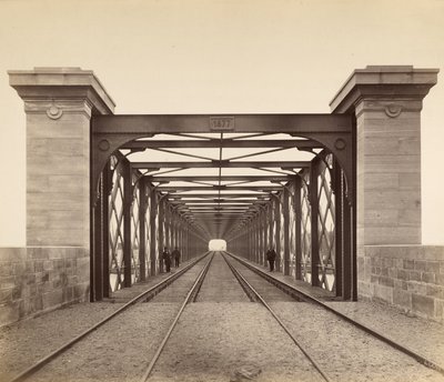 [ला फॉनटेन-डेस-एयॉक्स, दीनान में रेलरोड वियाडक्ट], 1879-80 द्वारा लुइस लाफॉन