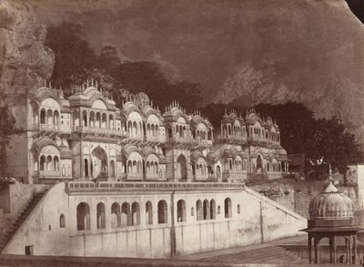  द्वारा लुई रूसेलेट