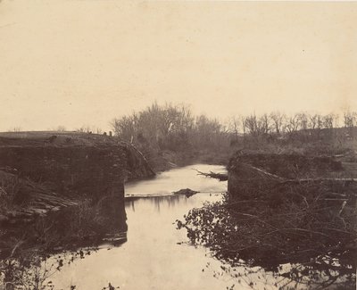 स्टोन ब्रिज के खंडहर - बुल रन, 1862। द्वारा मैथ्यू ब्रैडी