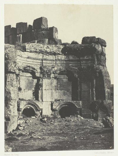 बाल्बेक हेलीओपोलिस, सूर्य और बृहस्पति के मंदिरों के एंसी का हेमाइसाइकिल, सीरिया, 184951। द्वारा मैक्सिम डू कैंप