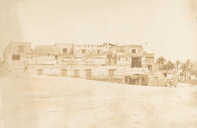 1849-50 में पैलेस की छत पर बने लक्सर के स्पैन्ड्रेल के चालक दल का आवास। द्वारा मैक्सिम डू कैंप