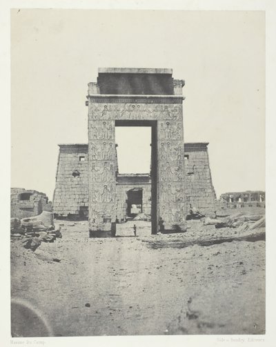 कर्णक, प्रोपलोन फ्रॉम द टेंपल ऑफ़ खोंस, थेब्स, 184951, 1852 मुद्रित। द्वारा मैक्सिम डू कैंप