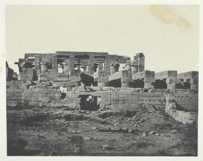 कर्णक पैलेस, हाइपोस्टाइल हॉल का दक्षिण प्रवेश द्वार, थेब्स, 184951, 1852 में छपा। द्वारा मैक्सिम डू कैंप