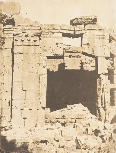 बालबेक हेलियोपोलिस, सितंबर 1850 में बृहस्पति के मंदिर का द्वार। द्वारा मैक्सिम डू कैंप