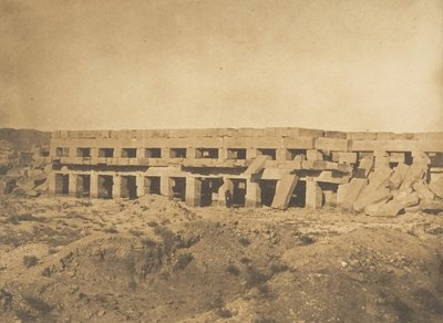 थुटमोस III का प्रोमेनेड - कर्नाक थेब्स के महल की अंतिम दीर्घाएँ, 1849-50। द्वारा मैक्सिम डू कैंप