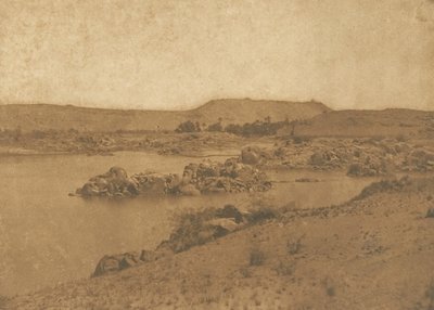 1849-50 में असवान और फिलै के बीच, पश्चिम से लिया गया पहला मोतियाबिंद का दृश्य। द्वारा मैक्सिम डू कैंप