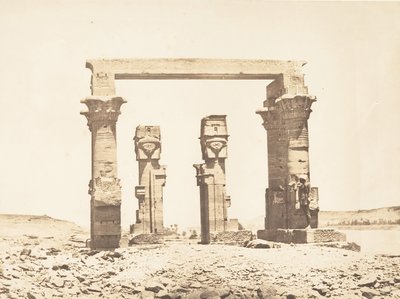 9 अप्रैल, 1850 को कर्दसी के मंदिर का दृश्य। द्वारा मैक्सिम डू कैंप