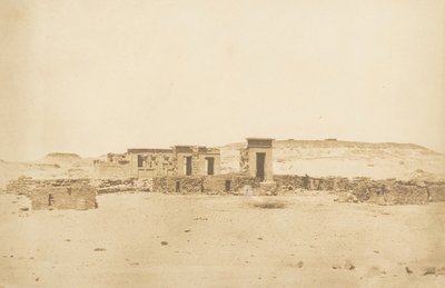 10 अप्रैल, 1850 को मंदिर और देबौडे पारेमबोले गांव का सामान्य दृश्य। द्वारा मैक्सिम डू कैंप