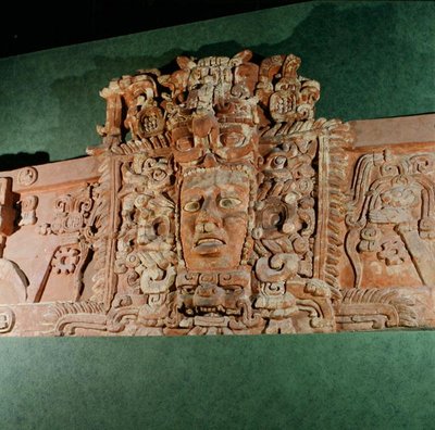 वास्तुकला मुखौटा, कैम्पेचे, युकाटन प्रायद्वीप, मेक्सिको (प्लास्टर) द्वारा माया मय