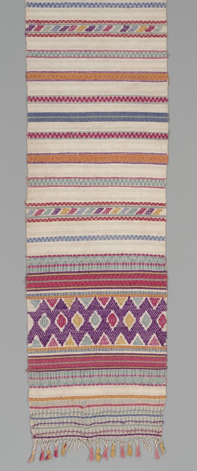 औपचारिक कपड़े, c.1905-35 (कपास और रेशम) द्वारा माया मय