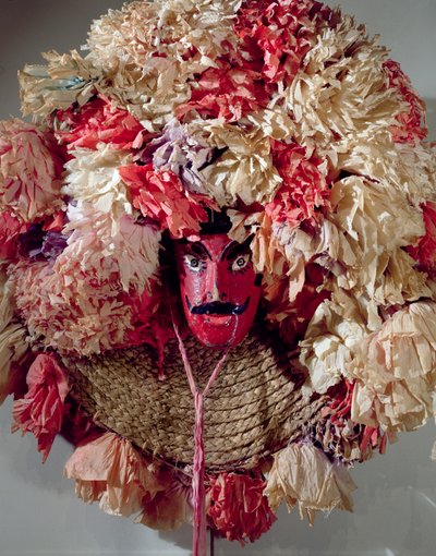 Guelaguetza के मैक्सिकन वार्षिक उत्सव के उत्सव के लिए कॉस्टयूम मुखौटा (लकड़ी, पट्टिका और कागज) द्वारा Mexican School