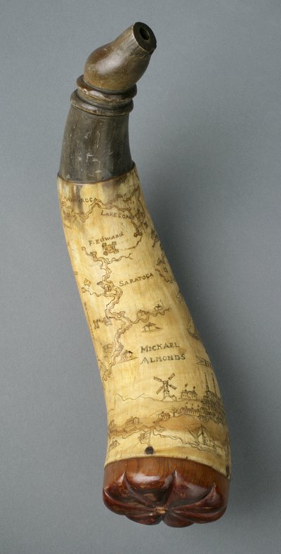 पाउडर हॉर्न, 1785 (सींग और लकड़ी) द्वारा माइकल बादाम