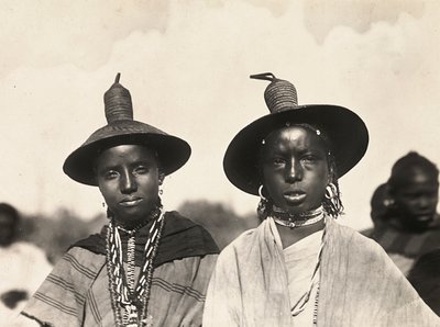 फासीवादी युग में 'बिल्डिंग ए एम्पायर': एबिसिनियन लालित्य, 09/05/1936 (बी/डब्ल्यू फोटो) द्वारा मोडेस्टिनो बाल्डिनेटी