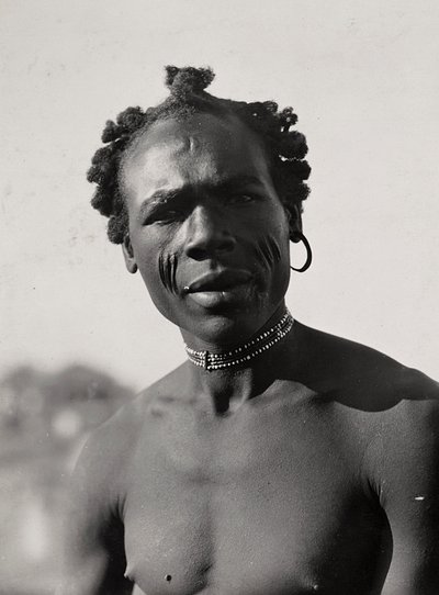 फासीवादी युग में 'बिल्डिंग ए एम्पायर': कुनामा मैन, 09/05/1936 (बी/डब्ल्यू फोटो) द्वारा मोडेस्टिनो बाल्डिनेटी