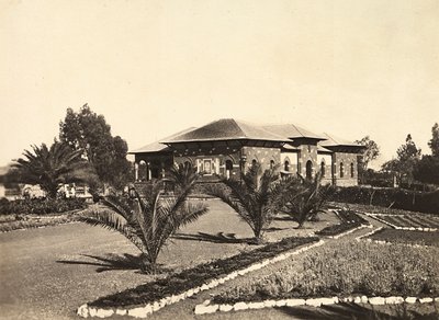 फासीवादी युग में 'बिल्डिंग ए एम्पायर': अस्मारा में सरकारी कार्यालय, 09/05/1936 (बी/डब्ल्यू फोटो) द्वारा मोडेस्टिनो बाल्डिनेटी