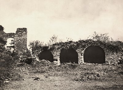 फासीवादी युग में 'बिल्डिंग ए एम्पायर': गोंदर, इथियोपिया में किंग फासिलदास के महल में शेरों की खाई, 09/05/1936 (बी/डब्ल्यू फोटो) द्वारा मोडेस्टिनो बाल्डिनेटी