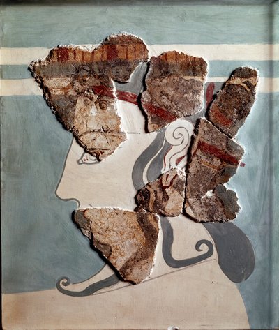 माइसेनियन कला: स्त्री सिर। Tirynthe . के महल से फ्रेस्को का टुकड़ा द्वारा Mycenaean