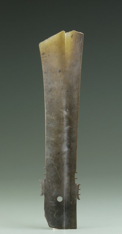 कांटा छेनी (झंग), किजिया संस्कृति, c.2500-2000 ईसा पूर्व (जेड) द्वारा नवपाषाण काल चीनी स्कूल