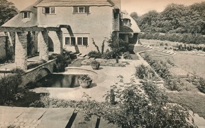 'गार्डन ऑफ वुड हाउस कॉप्स, होल्मबरी सेंट मैरी। लुकिंग ईस्ट', c1926 द्वारा अज्ञात