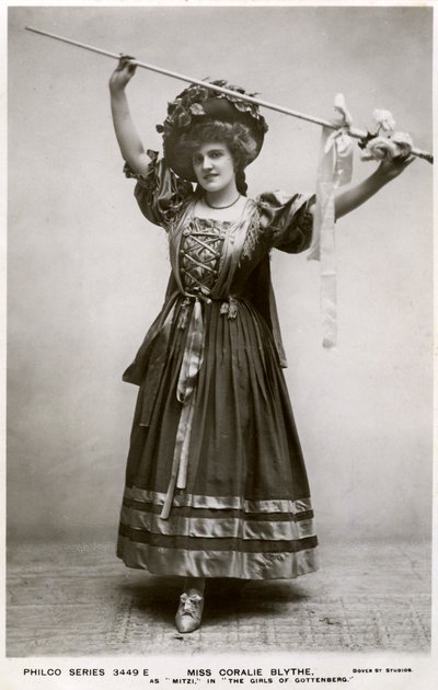 मिस कोरली बेलीट मित्जी के रूप में, c1908। द्वारा फिलको पब्लिशिंग कंपनी