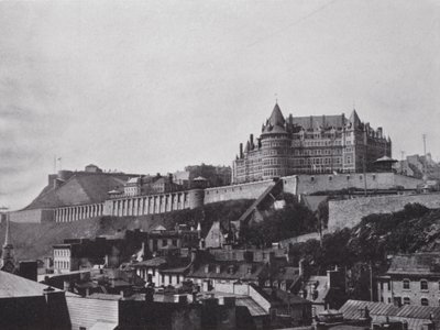 लोअर टाउन, क्यूबेक से चेटौ और गढ़ (बी / डब्ल्यू फोटो) द्वारा फ़ोटोग्राफ़र कैनेडियन