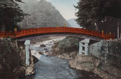 जापान, c.1912: टोक्यो से 90 मील उत्तर में निक्को में सेक्रेड ब्रिज (फोटो) द्वारा फोटोग्राफर जापानी