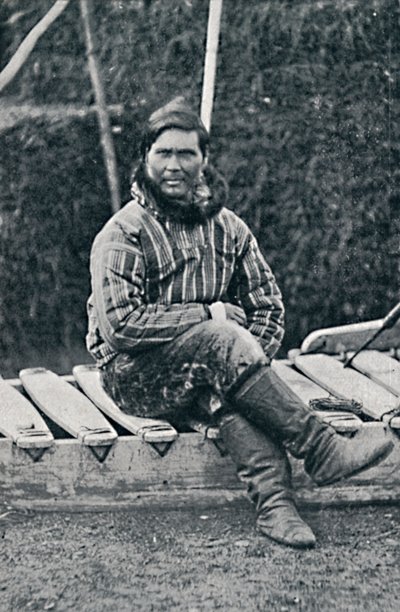 एक एस्किमो अपने स्लेज पर आराम करते हुए, 1912 द्वारा पियरे पेटिट