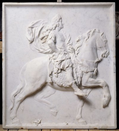 घोड़े (मूर्तिकला) पर लुई XIV (1638-1715) का प्रतिनिधित्व करने वाली कम राहत द्वारा पियरे पुगेट